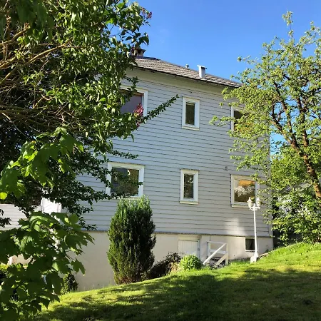 # 1 Mountain View With Free Street Parking Apartment Bergen Exterior photo